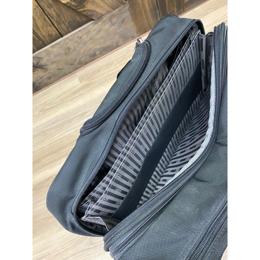 Tumi Alpha Deluxe expandable 2-wheel nylon canvas carry-on travel bag briefcase - Picture 6 of 9